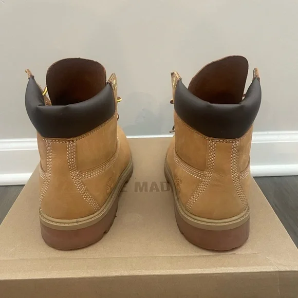 Timberlands - Picture 3 of 3